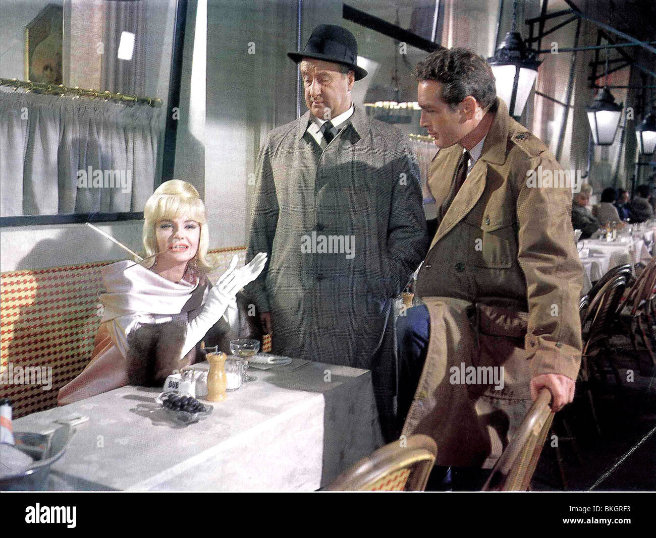 A NEW KIND OF LOVE (1963) JOANNE WOODWARD, GEORGE TOBIAS, PAUL NEWMAN NKOL 003 FOH Stock Photo