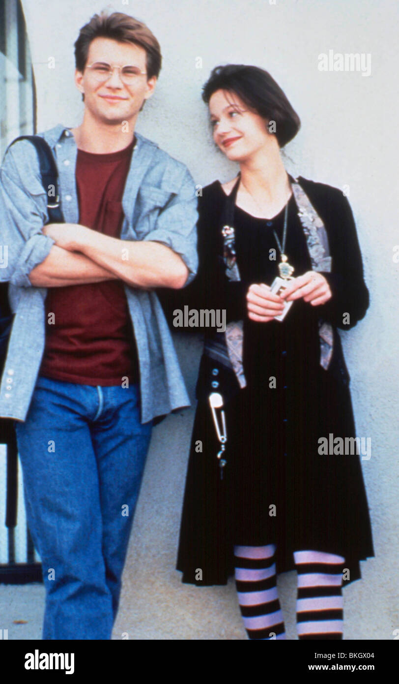 PUMP UP THE VOLUME (1990) CHRISTIAN SLATER, SAMANTHA MATHIS PMV 002 Stock  Photo - Alamy