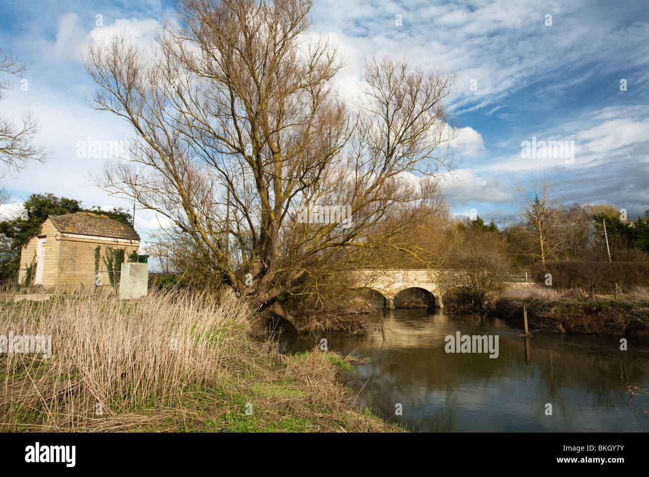 Hannington Bridge on the River Thames near Hannington Wick in The Cotswolds, Wiltshire, Uk Stock Photo