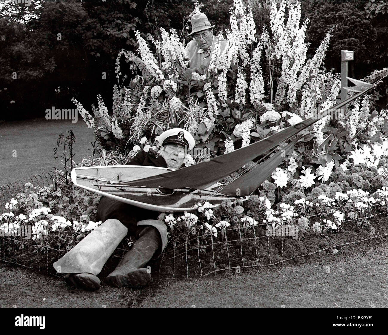 The sandwich man 1966 alfie bass hires stock photography and images