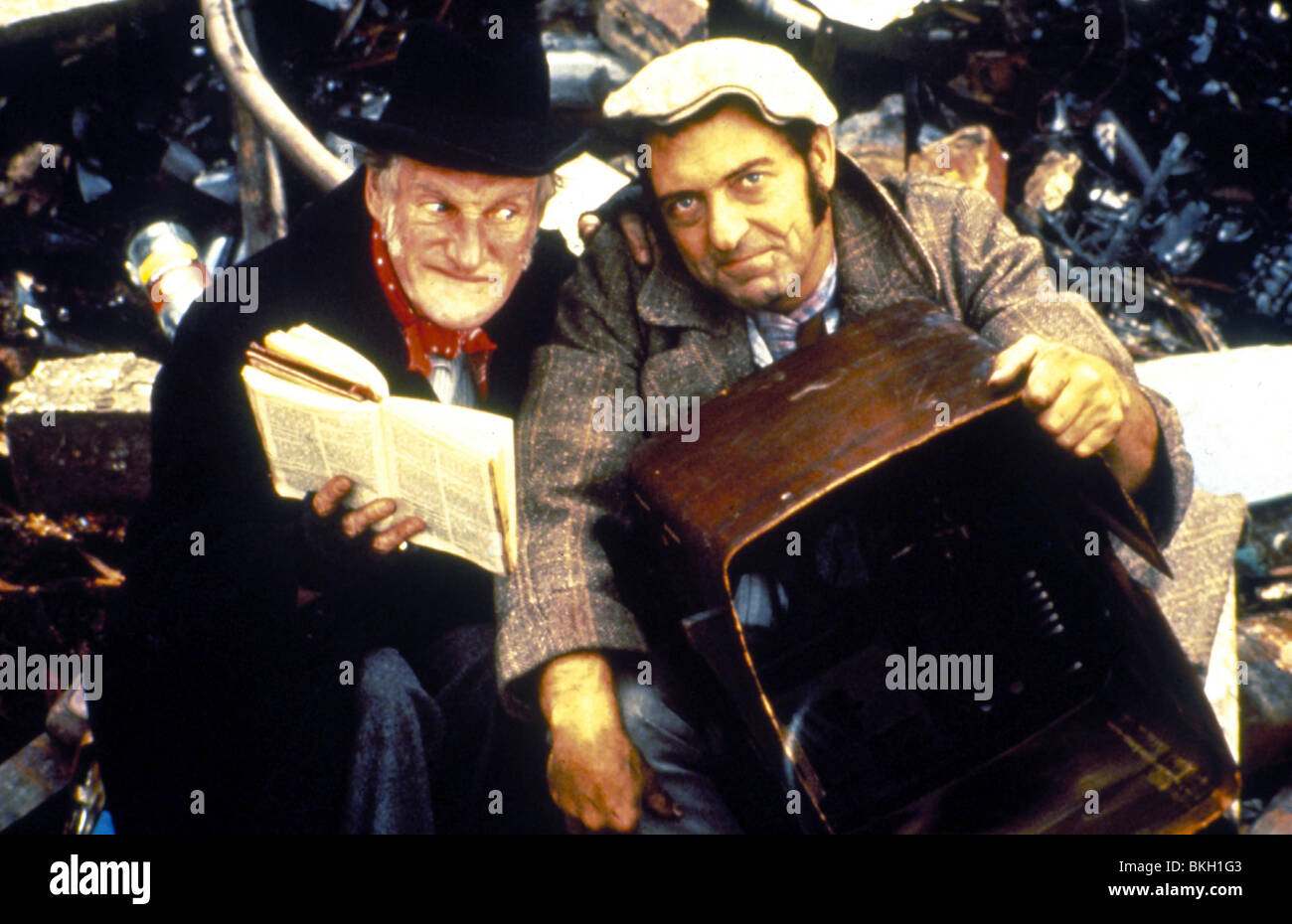 STEPTOE AND SON (TV) WILFRED BRAMBLE, HARRY H CORBETT SASN 002 Stock Photo