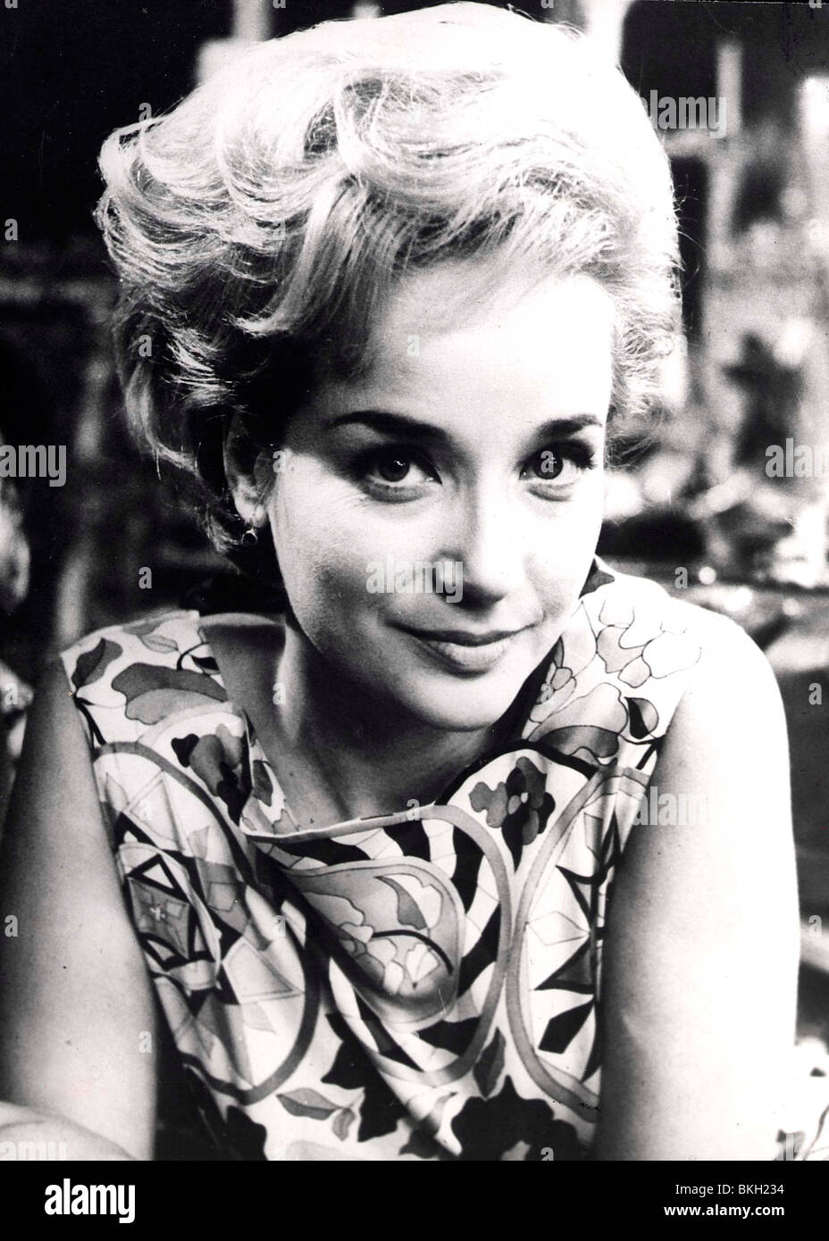 Sylvia Syms (born 1934) Sylvia Syms (born 1934) new foto Sylvia Syms (born 1934) Sylvia Syms (born 1934) new picture