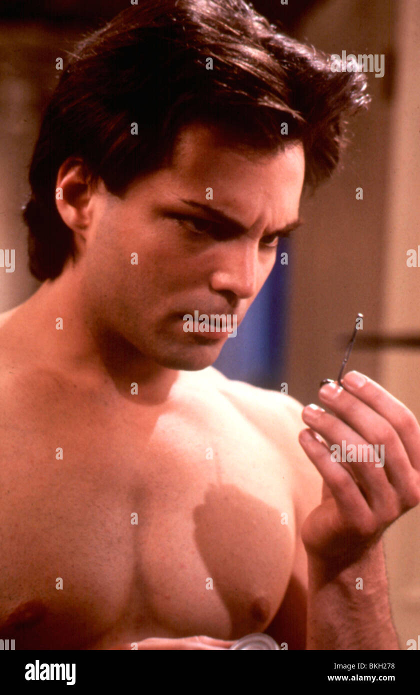 TEEN AGENT (1991) IF LOOKS COULD KILL (ALT) RICHARD GRIECO TAG 011 Stock Photo
