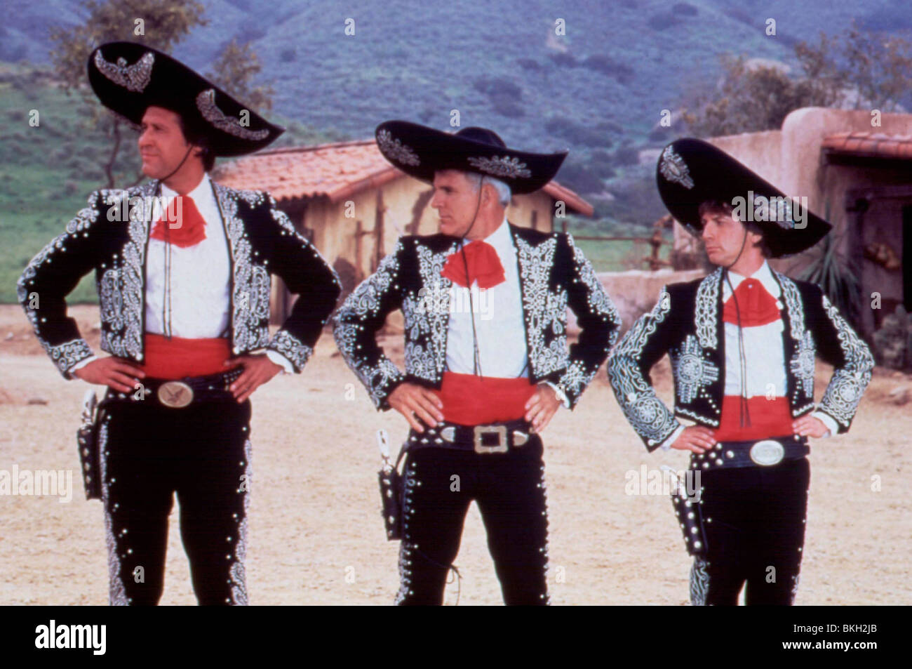 THREE AMIGOS (1986) 3 AMIGOS (ALT) CHEVY CHASE, STEVE MARTIN, MARTIN SHORT  TTAM 004 Stock Photo - Alamy