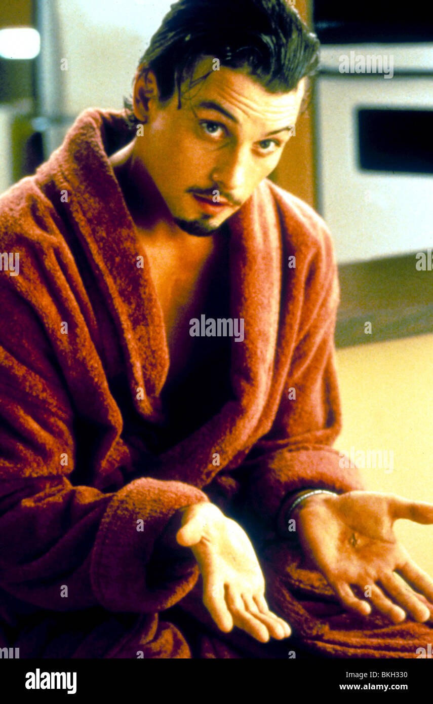 Kamerada kunnilingus qiladi