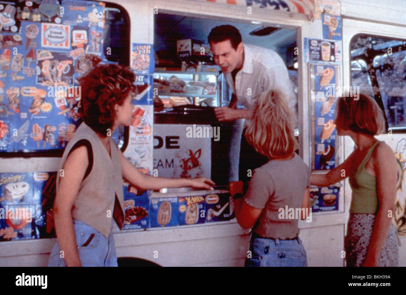 TREES LOUNGE (1996) STEVE BUSCEMI TRLN 042 Stock Photo Alamy