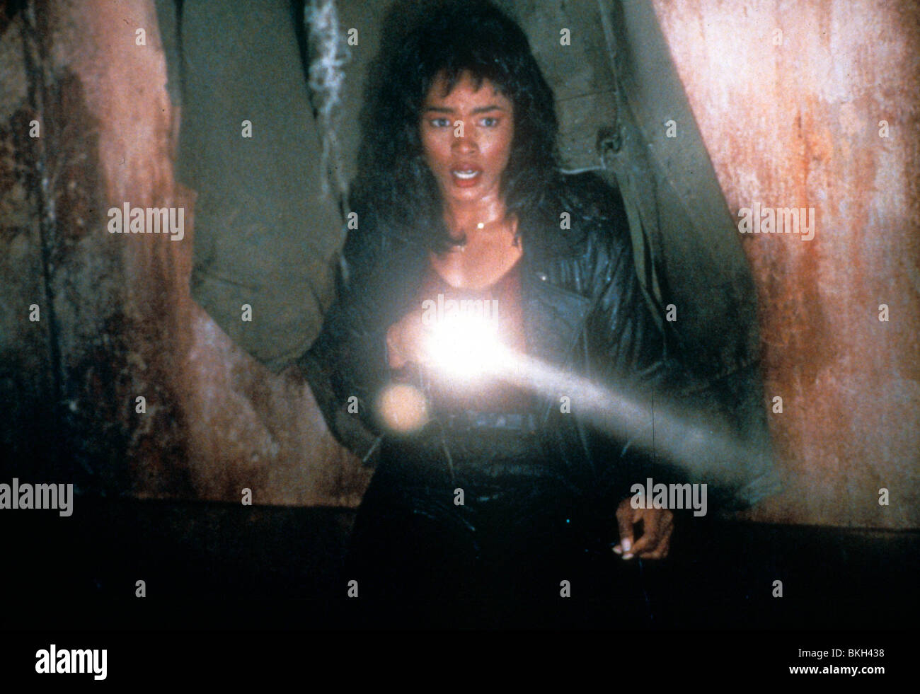 VAMPIRE IN BROOKLYN (1995) ANGELA BASSETT VAMB 008 L Stock Photo