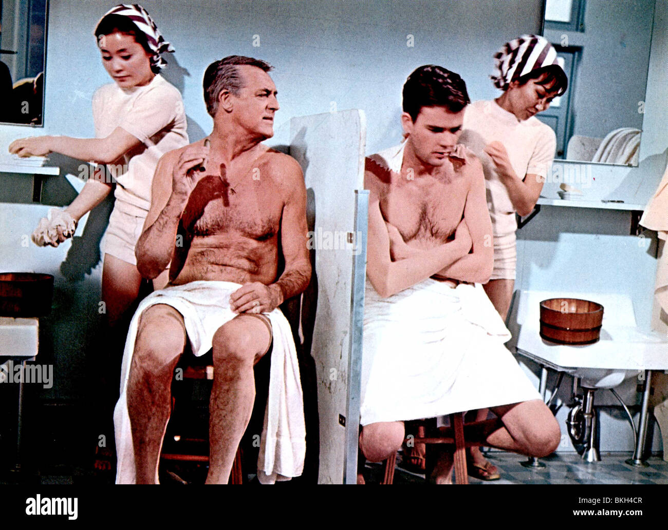WALK DON'T RUN (1966) CARY GRANT, JIM HUTTON WDRU 010FOH Stock Photo - Alamy, image size:1300x1033