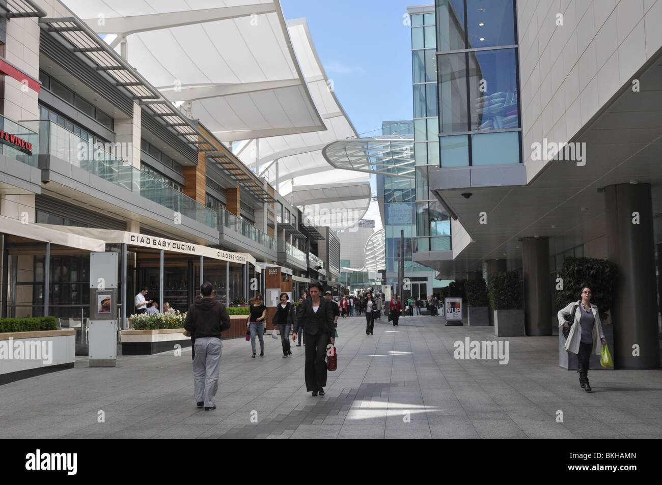 Dlf mall hi-res stock photography and images - Alamy
