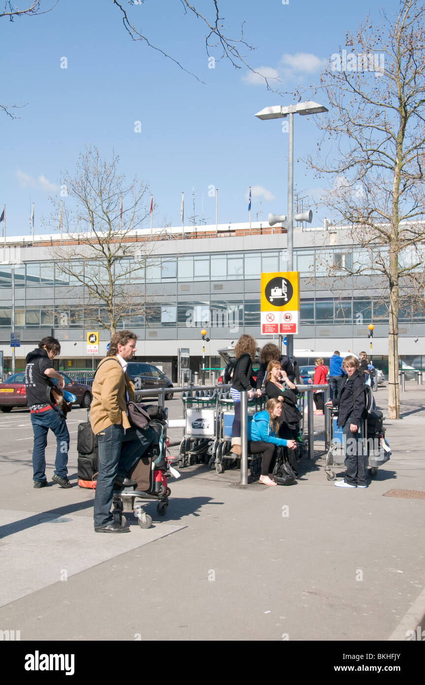 London Heathrow: Britain's front door for passengers and cargo