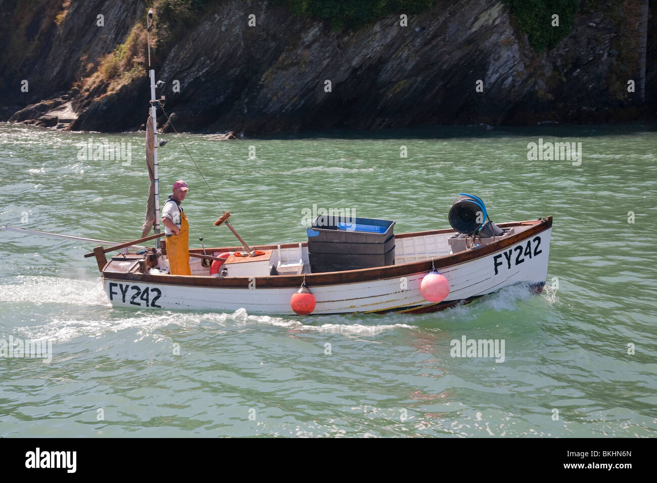 Looe south east cornwall fishing hi-res stock photography and images ...