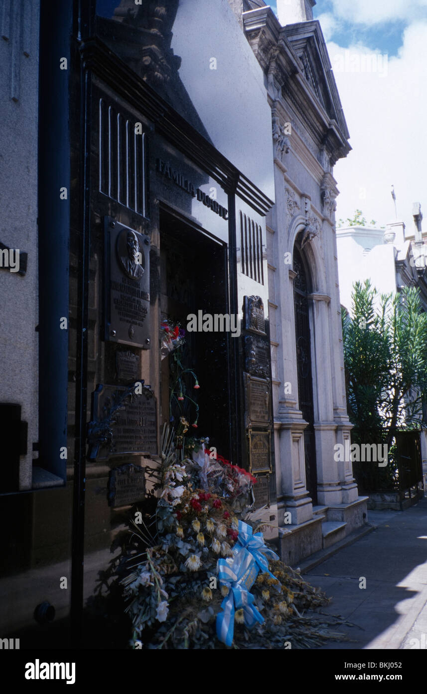 Buenos Aires, Argentina. Family tomb (Duarte family) of Evita Perón, in ...