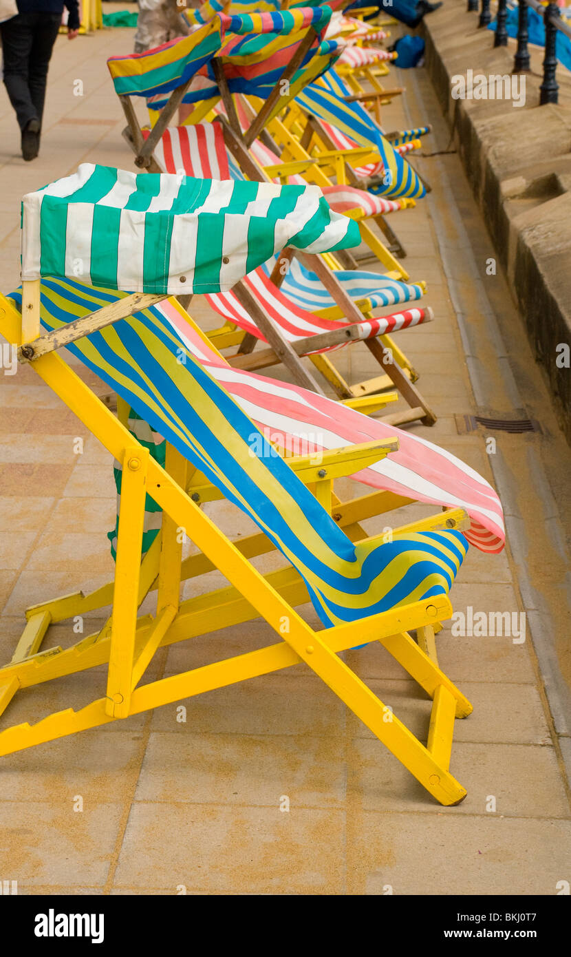 Deck chairs beach hi-res stock photography and images - Alamy