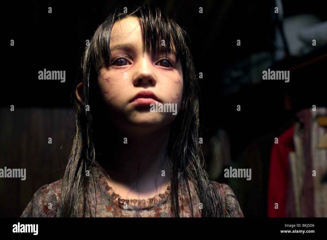 THE AMITYVILLE HORROR (2005) ISABEL CONNER AMIT 00124 Stock Photo Alamy