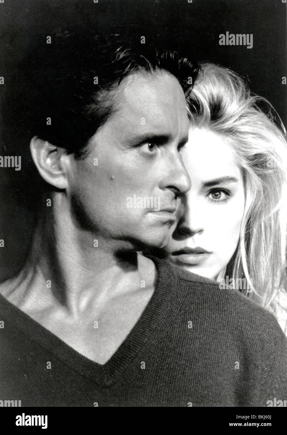 BASIC INSTINCT (1992) MICHAEL DOUGLAS, SHARON STONE BSI 003 P Stock Photo