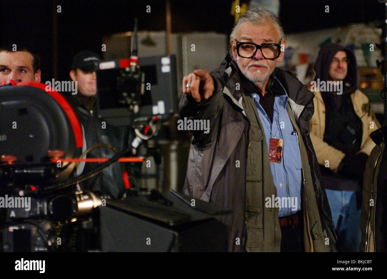 FILMING O/S 'GEORGE A ROMERO'S LAND OF THE DEAD' (2005) WITH GEORGE A ROMERO (DIR) LDDD 001-F1 Stock Photo