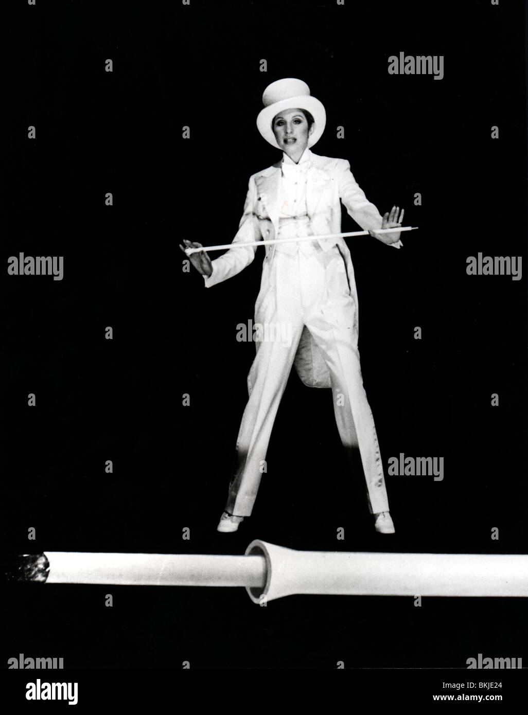 FUNNY LADY (1975) BARBRA STREISAND FNYL 007 P Stock Photo Alamy