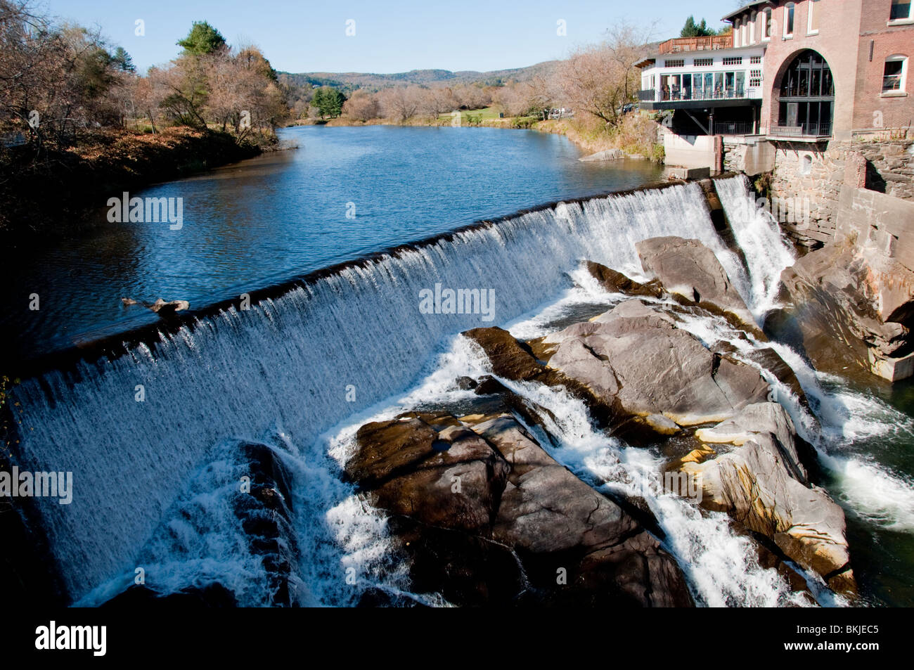 Quechee Village, Ottauquechee River Waterfall,Restaurant,Near,Woodstock