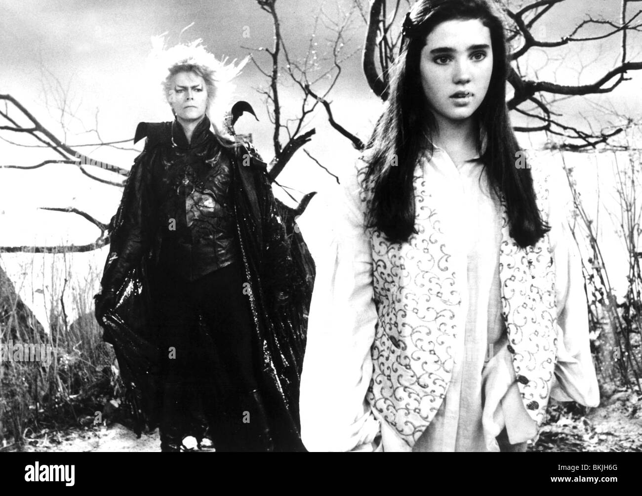 David Bowie & Jennifer Connelly UNSIGNED photo Labyrinth NEW IMAGE!! N3249 
