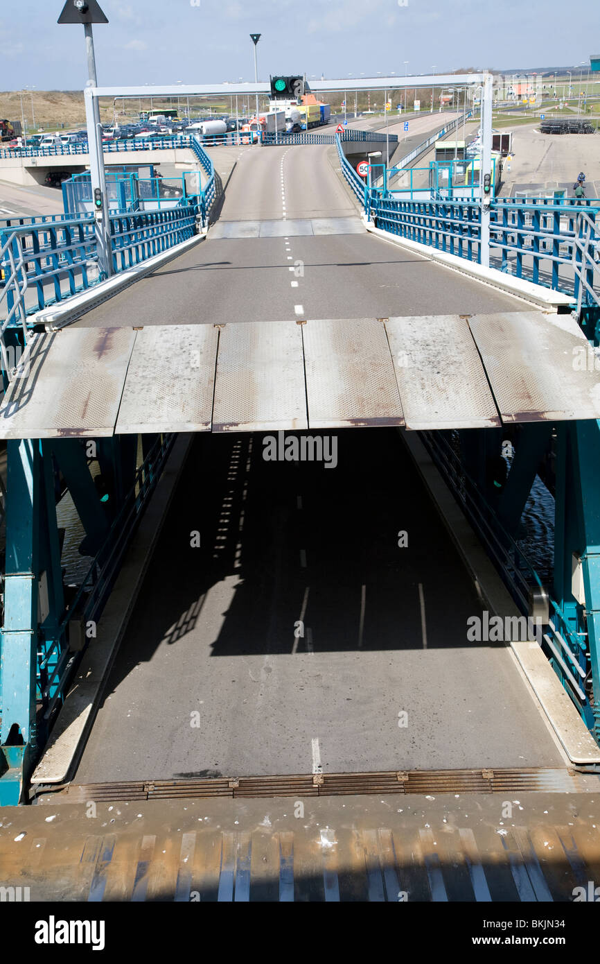 Port terminal ramps hi-res stock photography and images - Alamy