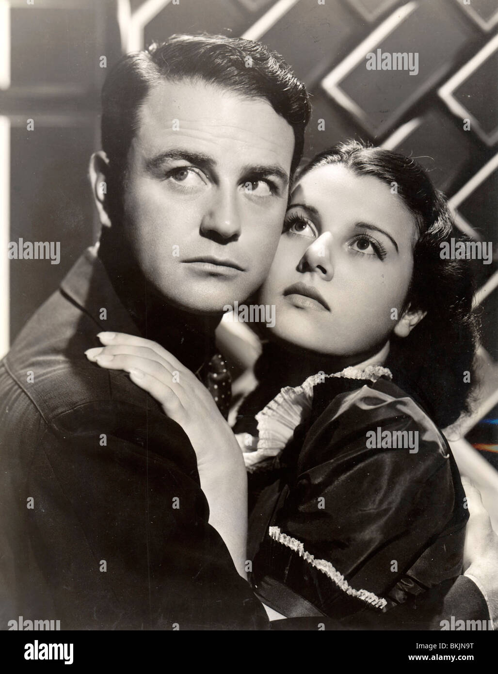 Last Train From Madrid 1937 Lew Ayres Karen Morley James P Hogan Stock Photo Alamy