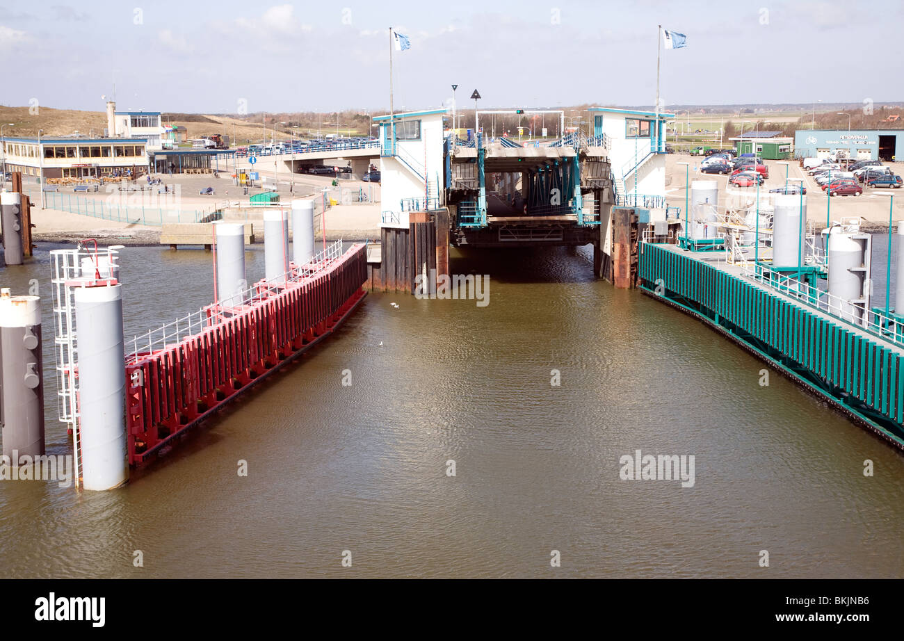 Port terminal ramps hi-res stock photography and images - Alamy