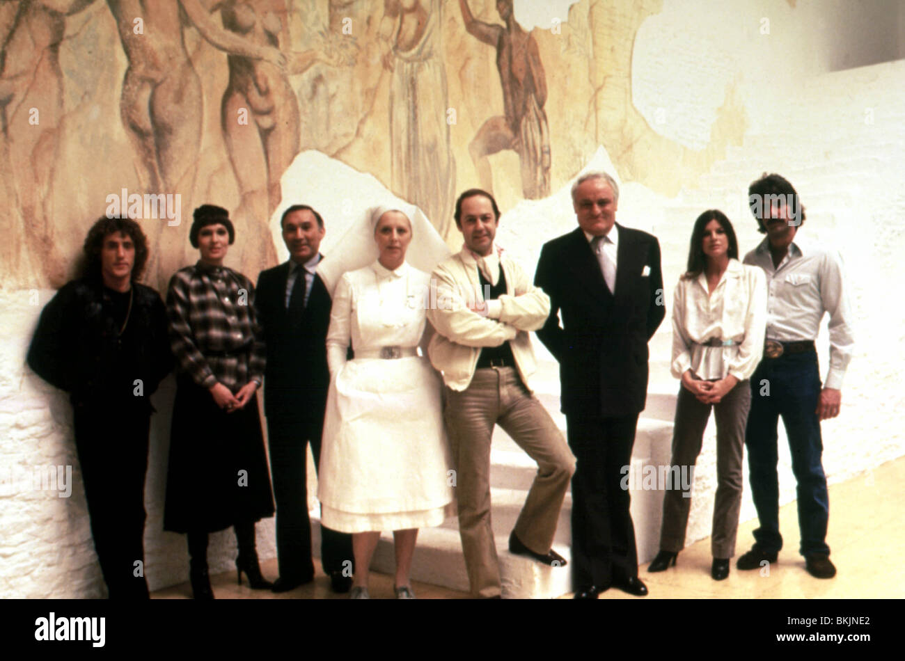THE LEGACY (1978) ROGER DALTRY, MARIANNE BROOME, LEE MONTAGUE, MARGARET TYZACK, JOHN STANDING, CHARLES GRAY, KATHARINE ROSS, Stock Photo