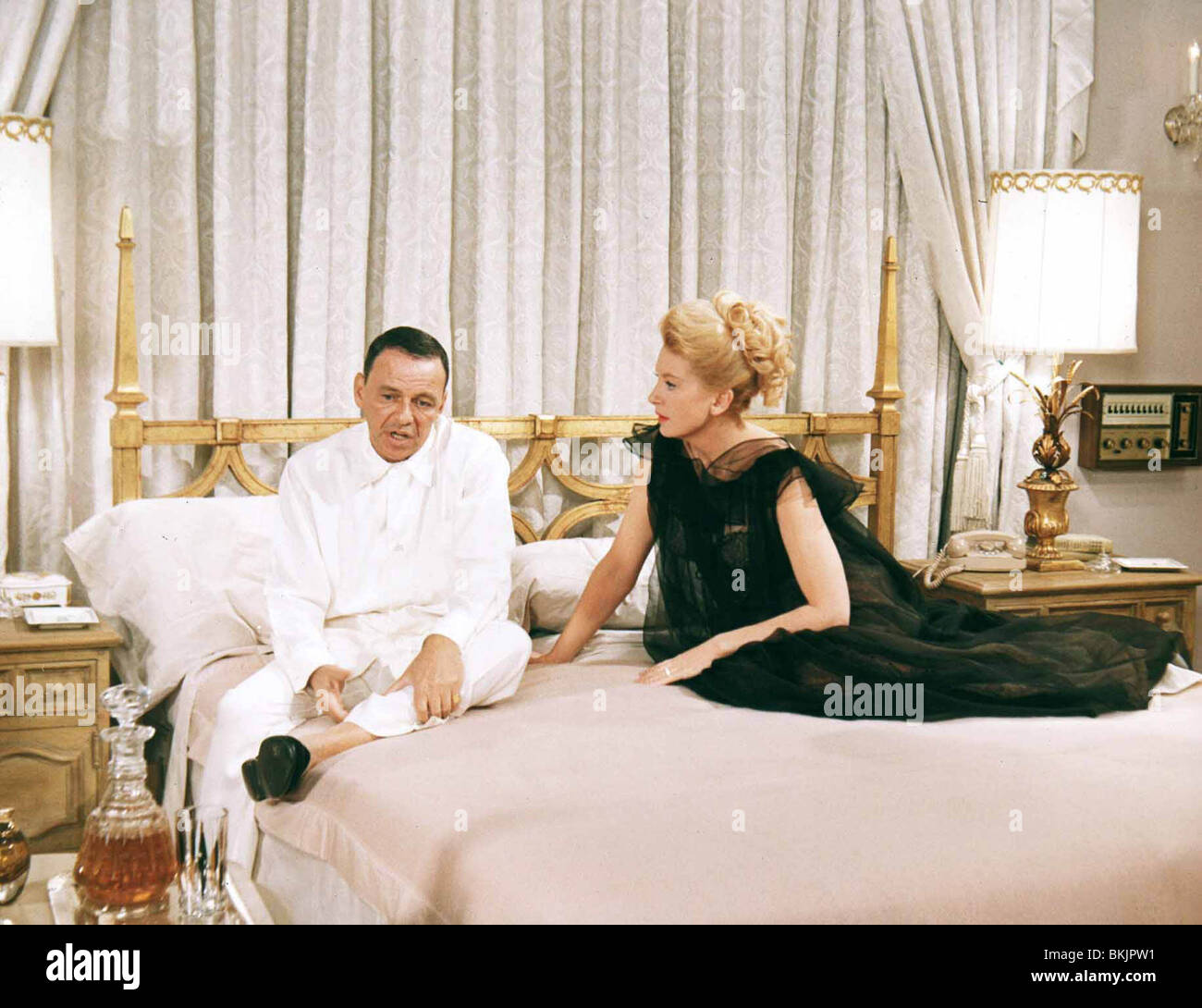 MARRIAGE ON THE ROCKS (1965) FRANK SINATRA, DEBORAH KERR MARR 001-04