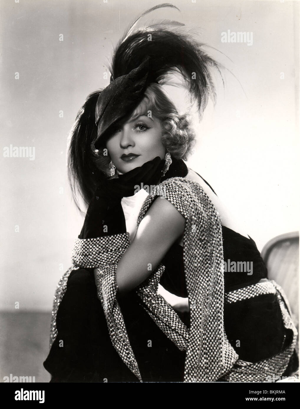 MOULIN ROUGE (1934) CONSTANCE BENNETT, SIDNEY LANFIELD (DIR) MRUG 001 Stock Photo - Alamy