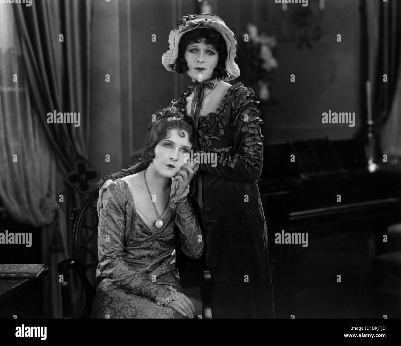 ONE OF THE BEST (1927) EVE GRAY, PAULINE JOHNSON OOTB 001P Stock Photo