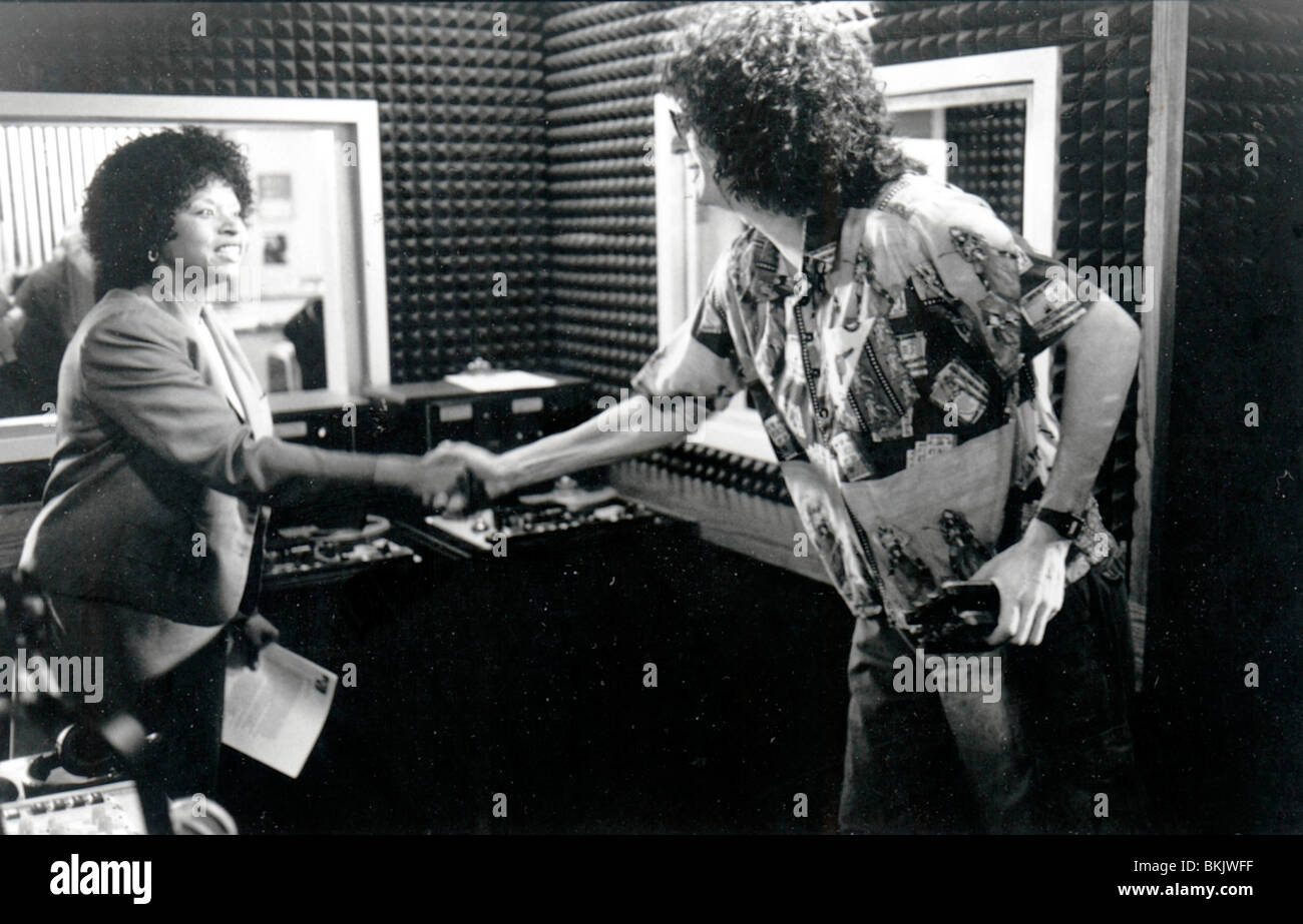 PRIVATE PARTS 1997 ROBIN QUIVERS HOWARD STERN PRIV 002 P MOVIESORE private-parts-1997-robin-quivers-howard-stern-priv-002-p-moviesore