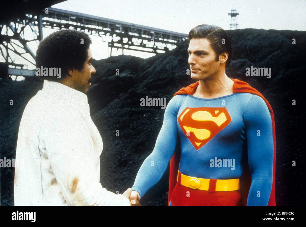 Superman de Christopher Reeve e Goonies se encontram em HQ - NerdBunker