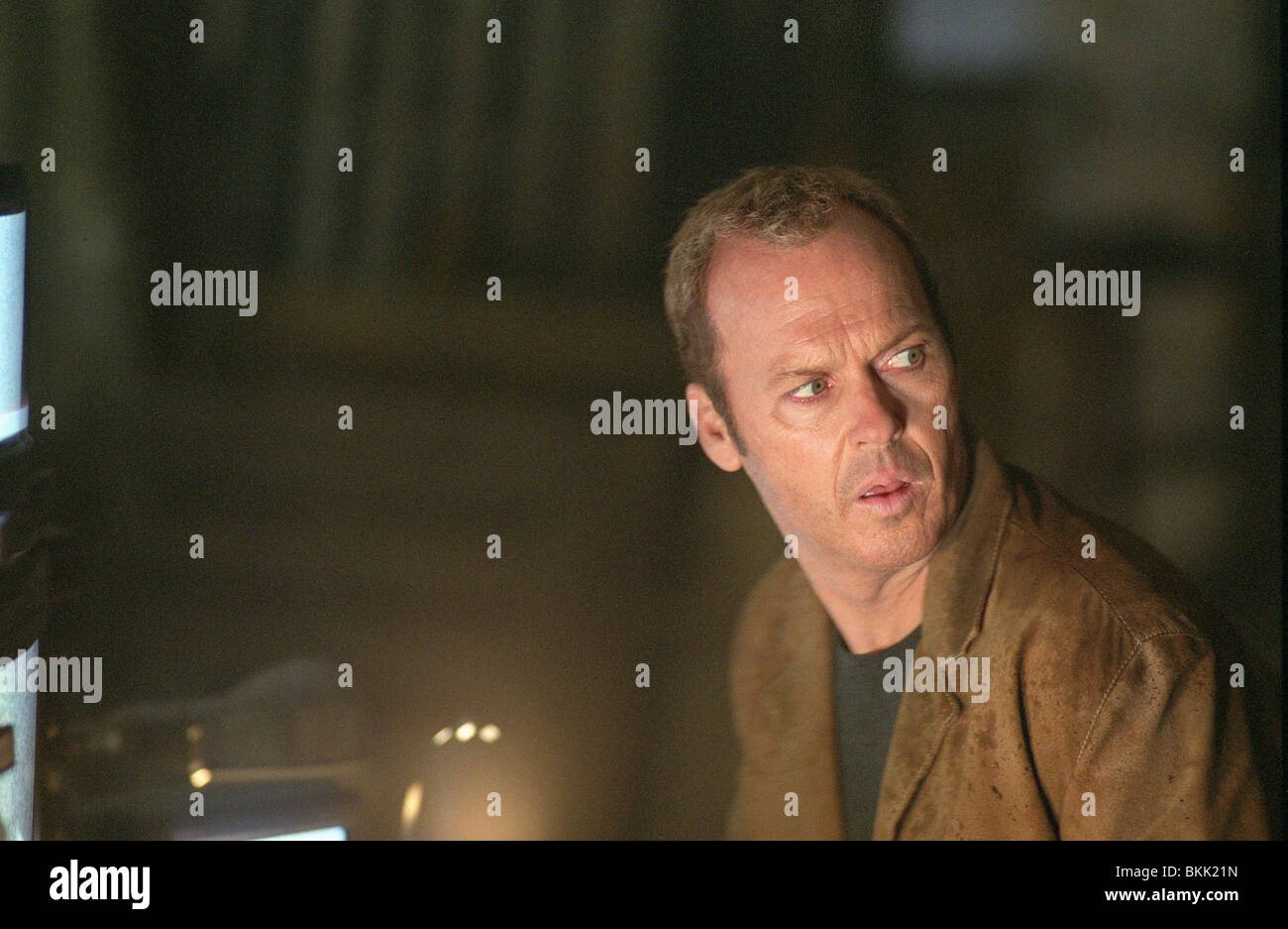 WHITE NOISE (2005) MICHAEL KEATON WHNO 001-08 Stock Photo - Alamy