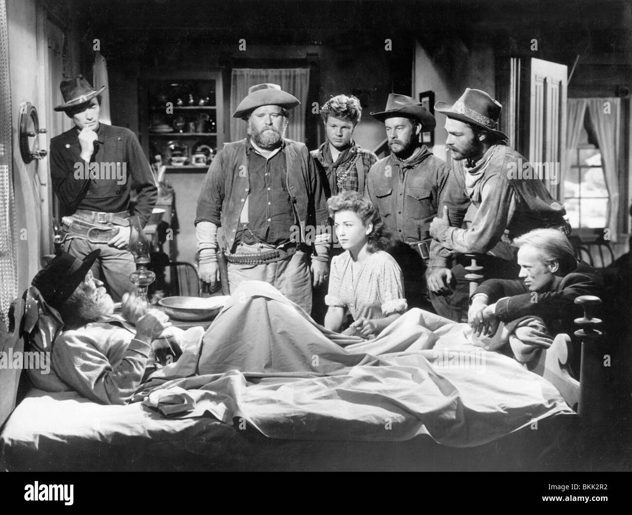 YELLOW SKY (1948) JAMES BARTON, GREGORY PECK, CHARLES KEMPER, ANNE BAXTER, ROBERT ARTHUR, HENRY MORGAN, JOHN RUSSELL, RICHARD Stock Photo
