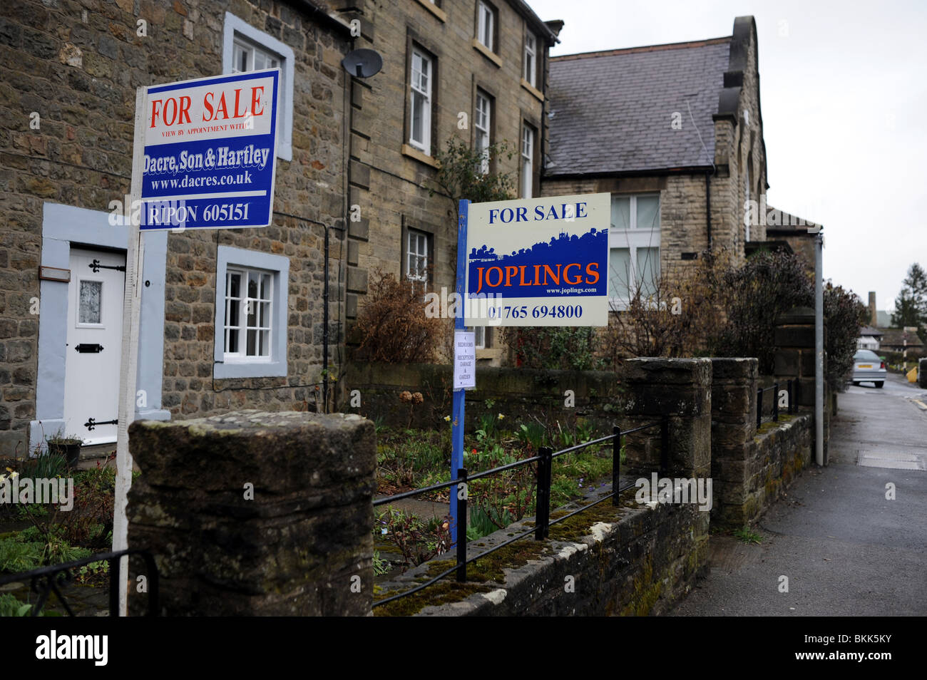 Properties for sale in the Yorkshire village of Masham UK Stock Photo