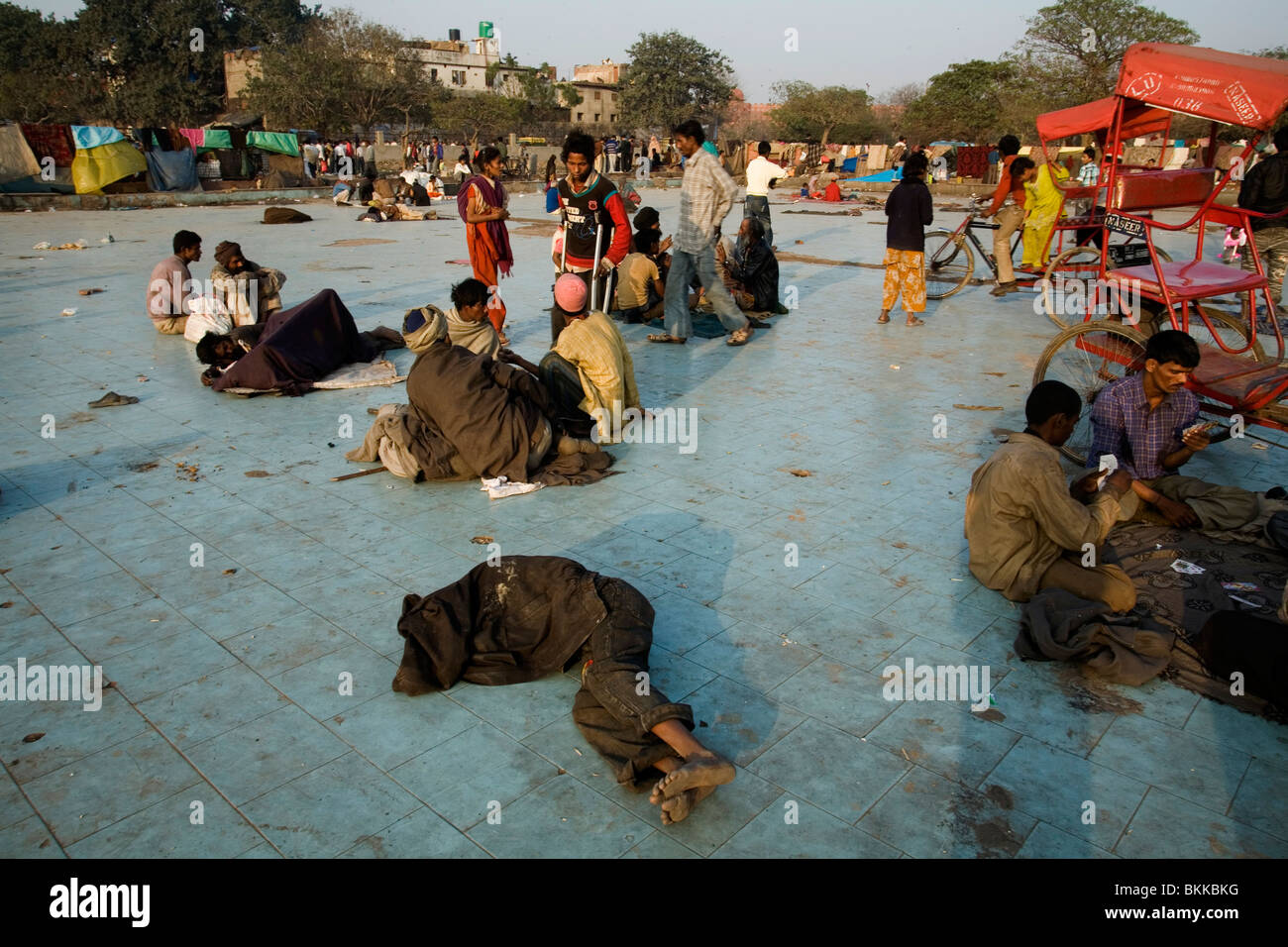 India Delhi poverty homeless destitute street Stock Photo