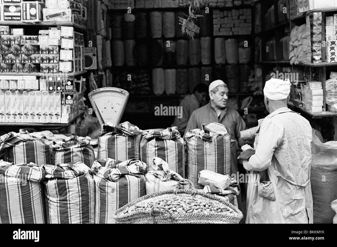 Egyptian street vendor cairo Black and White Stock Photos & Images Alamy