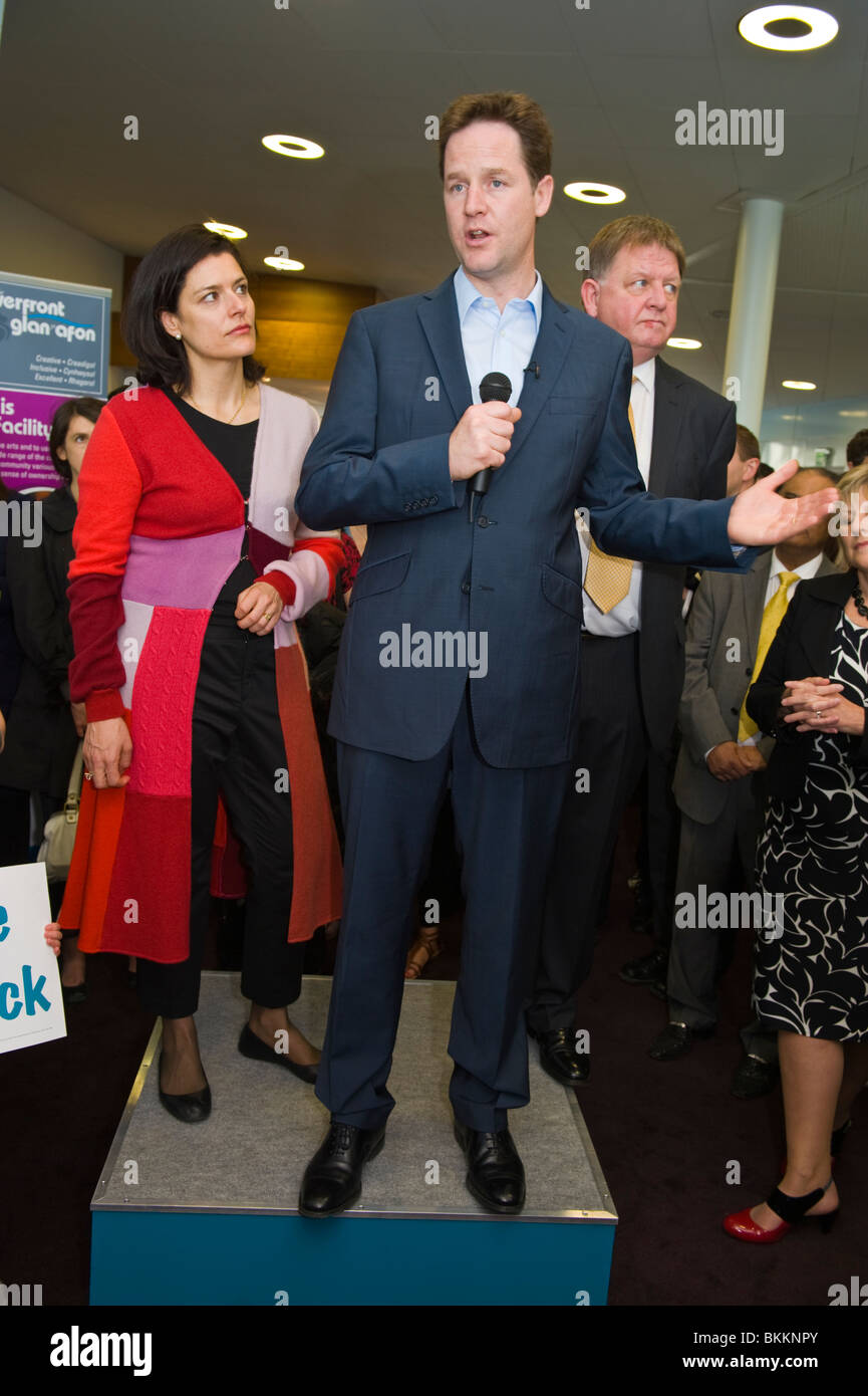 Liberal Democrats Leader Nick Clegg And Wife Miriam Giving A Speech On   Liberal Democrats Leader Nick Clegg And Wife Miriam Giving A Speech BKKNPY 