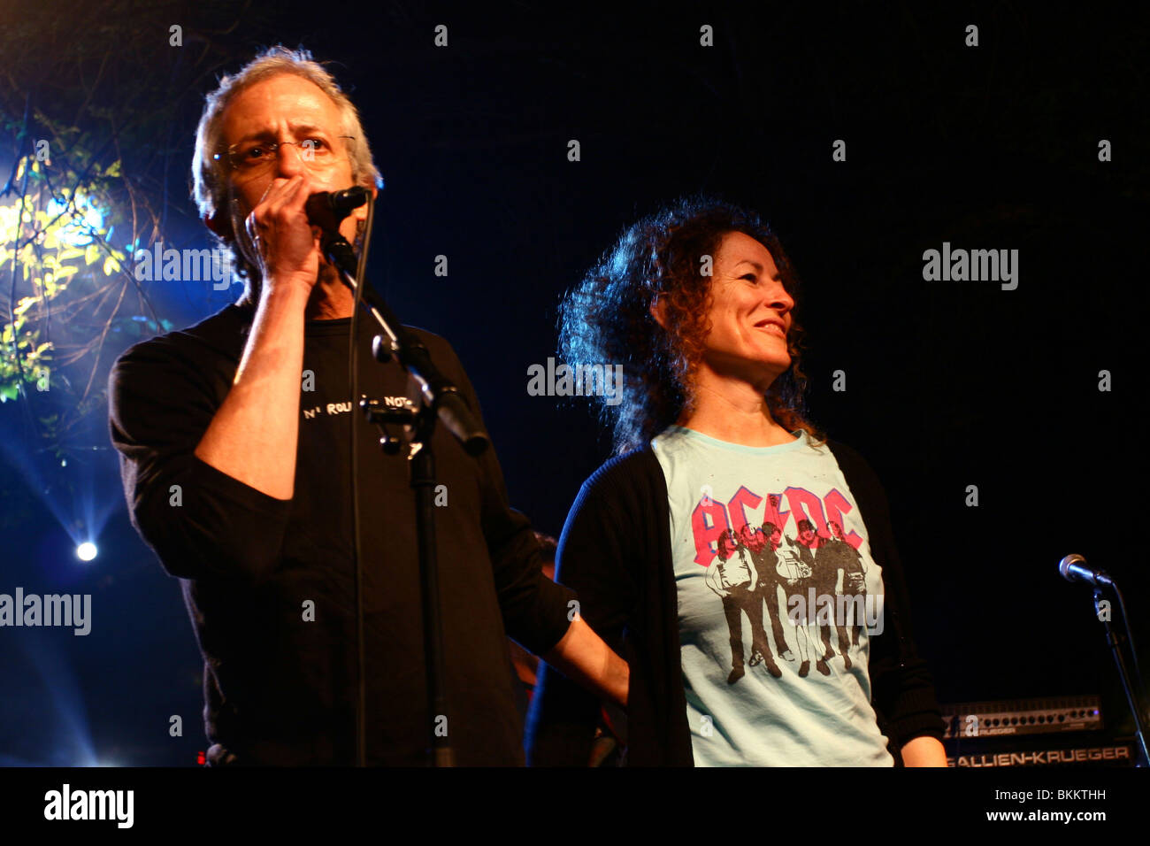 Israeli singers Gidi Gov and Nurit Galron are performing in Tel Aviv ...