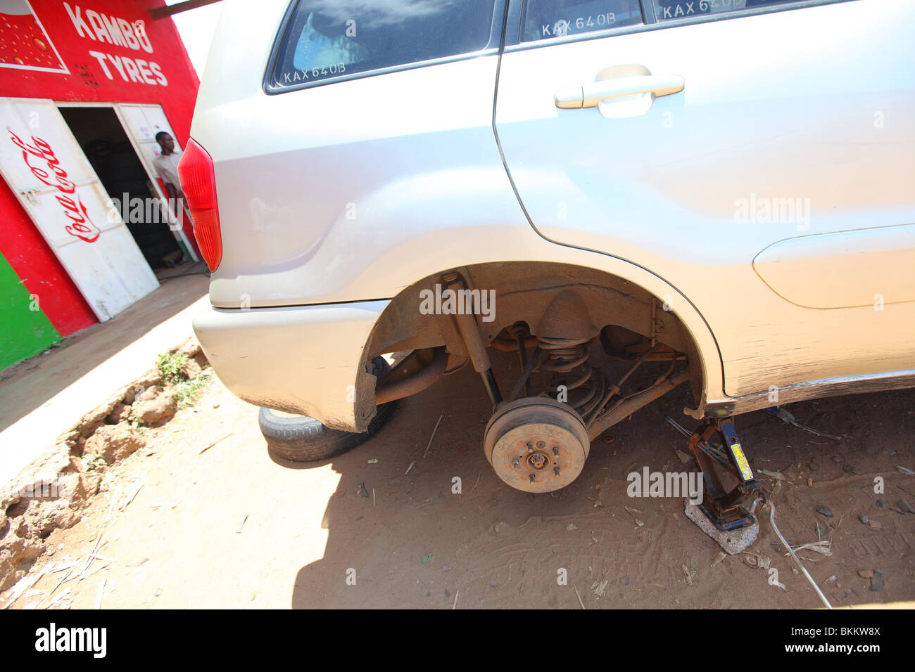Kenya, Africa, car toyota rav, breakdown, rental car, flat tire puncher