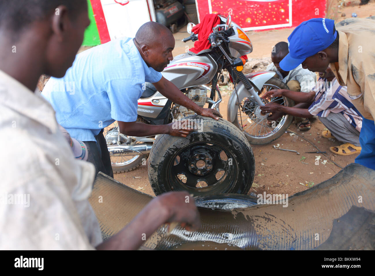 Car flat tire hires stock photography and images Alamy