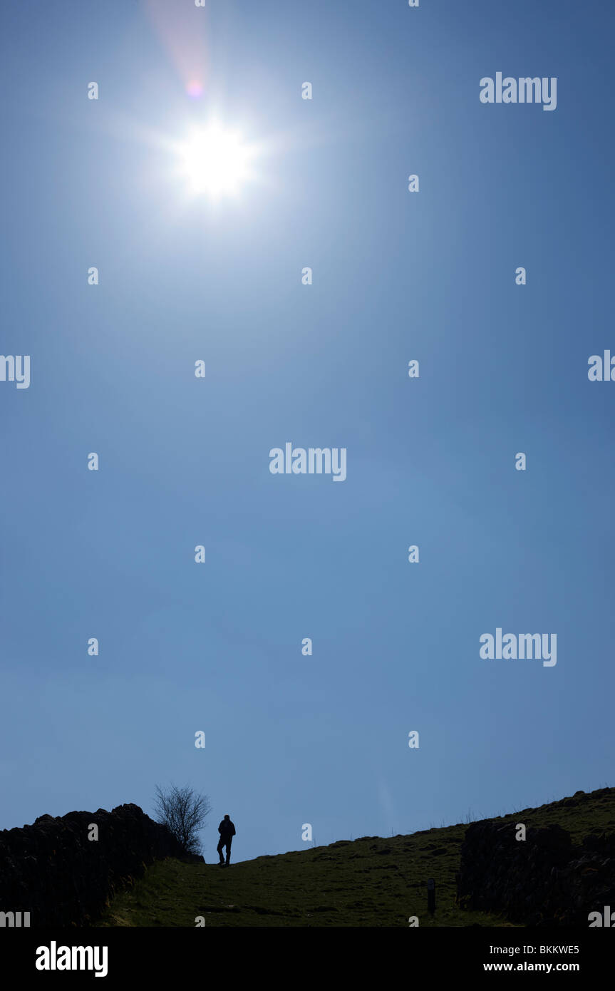 Hiker silhouette silhouetted hi-res stock photography and images - Alamy