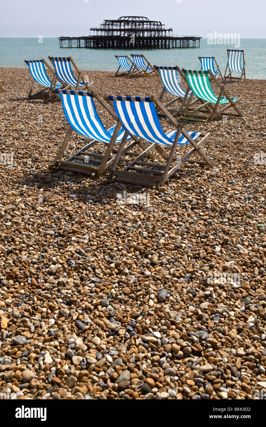 Brighton sussex beach deck chairs pier hi-res stock photography and ...