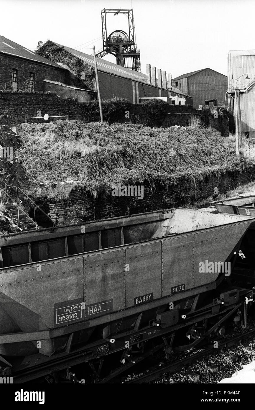 Coal train arriving for loading at Deep Navigation Colliery Treharris Mid Glamorgan South Wales Valleys UK Stock Photo