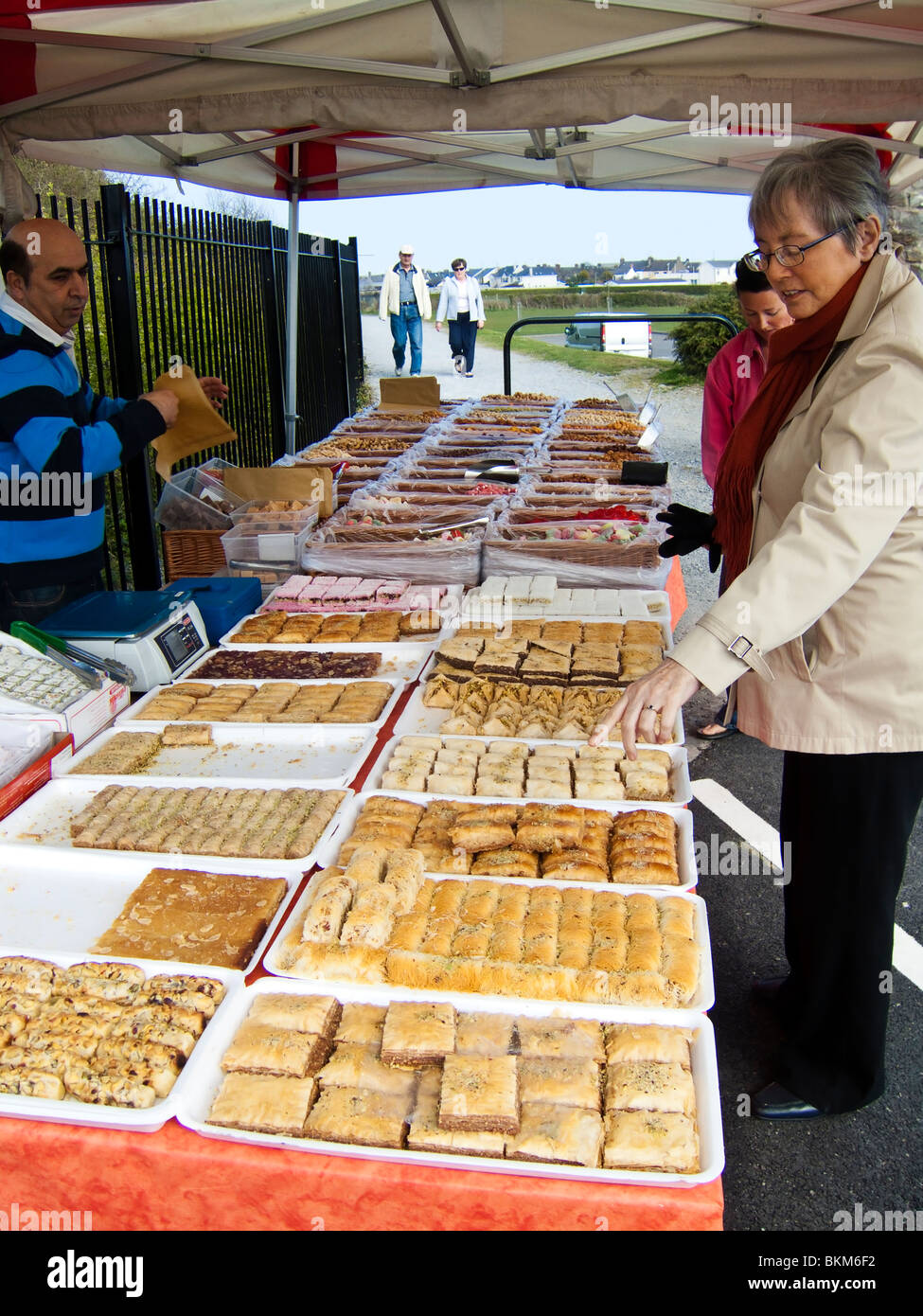 Selling pastries hires stock photography and images Alamy