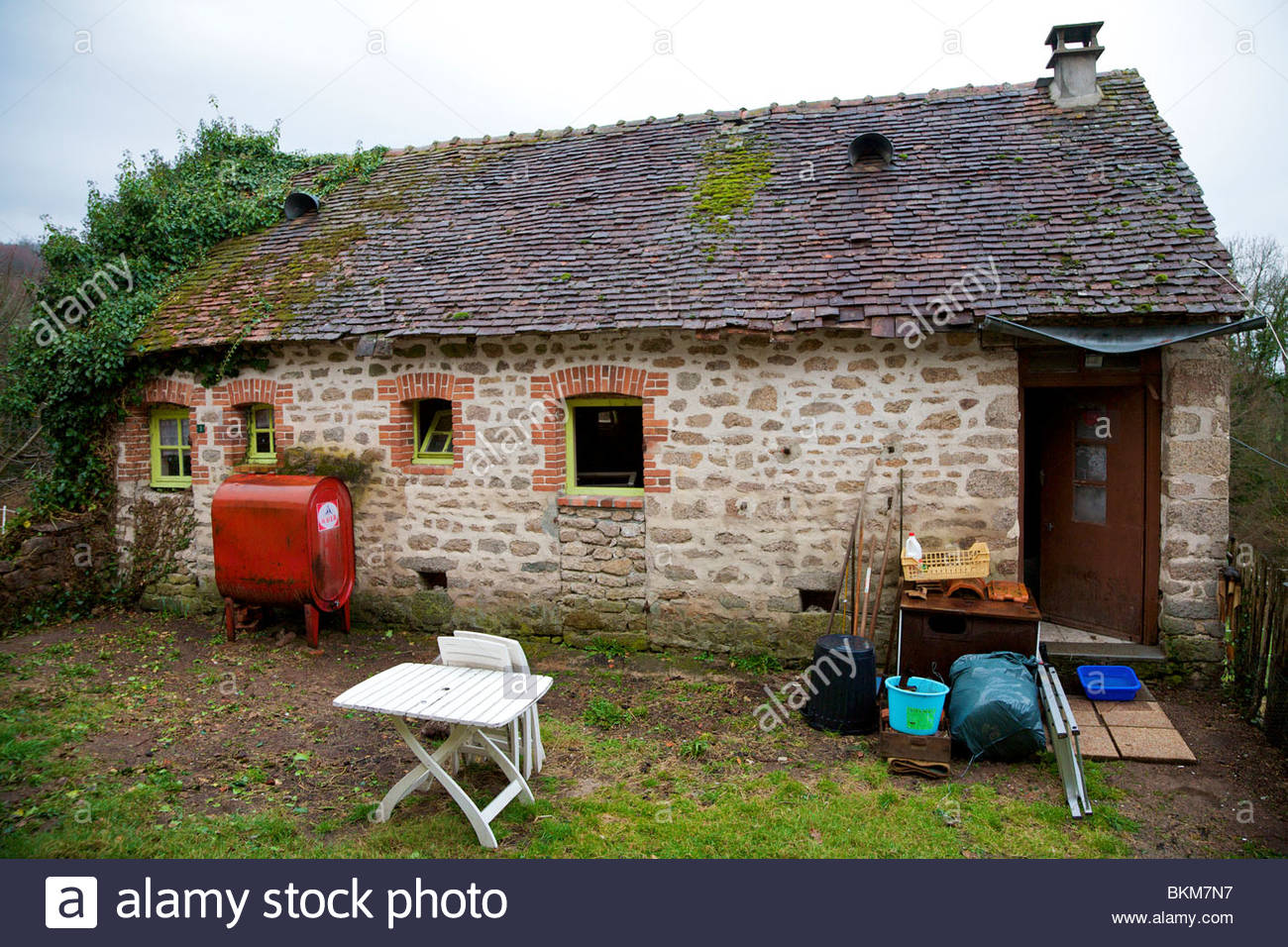 French Stone Cottage Stock Photos & French Stone Cottage Stock Images