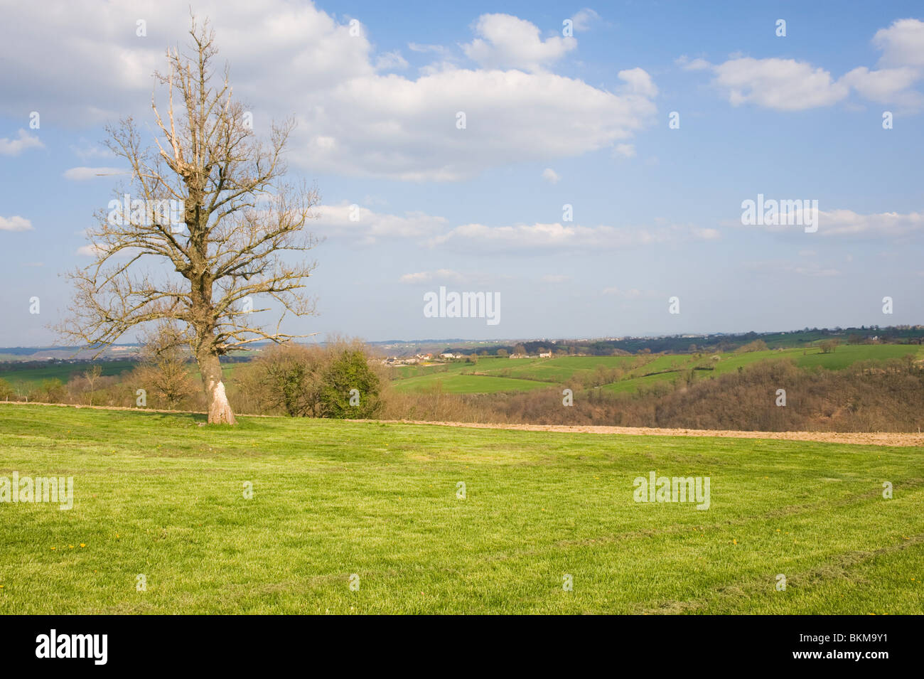 Rolling countryside hi-res stock photography and images - Alamy