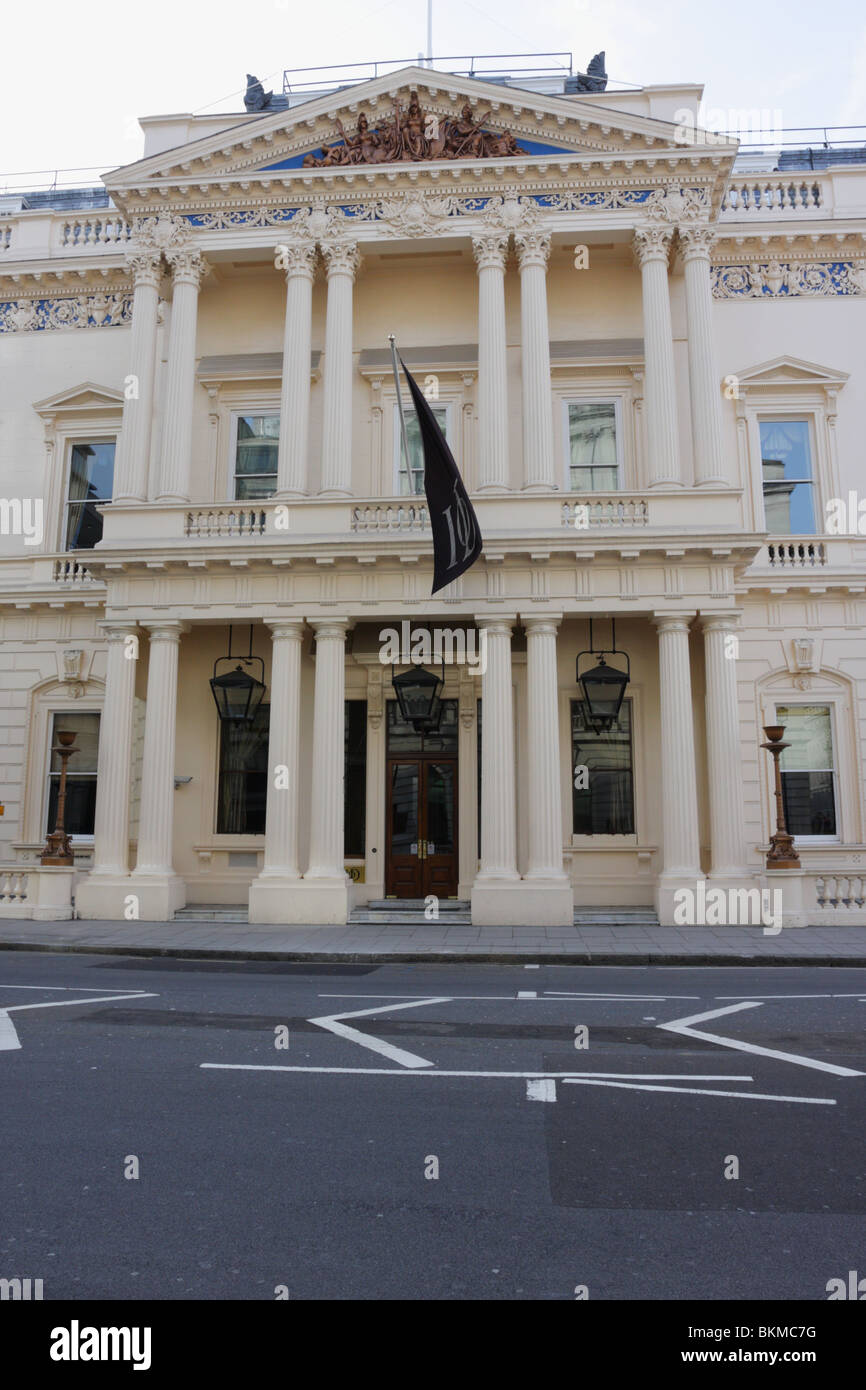 The Institute of Directors,situated at 116 Pall Mall,a fine Grade 1 Listed building in the Regency style. Stock Photo