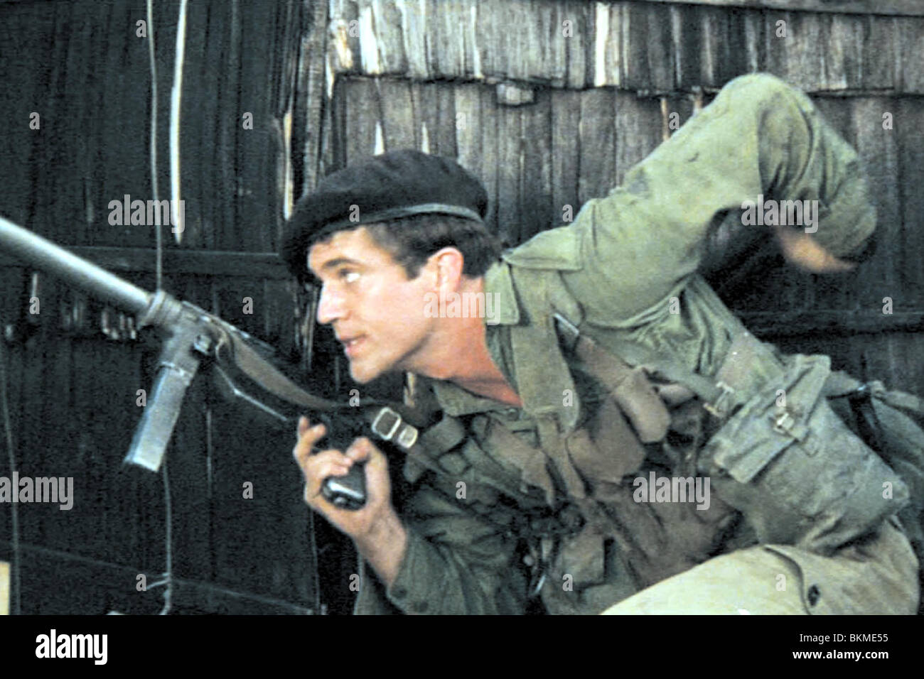 ATTACK FORCE Z (1982) MEL GIBSON AKFZ 001-02 Stock Photo
