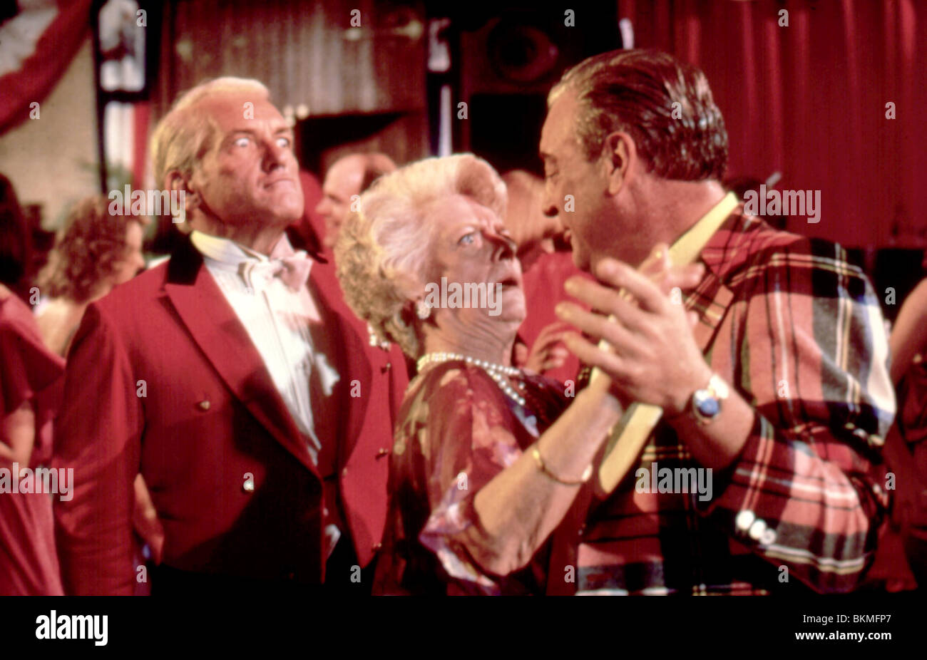 CADDYSHACK (1980) TED KNIGHT, RODNEY DANGERFIELD CDS 004 L Stock Photo